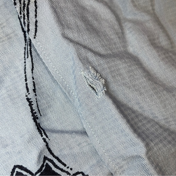 The Havanera Co Button Up Shirt (M) - Picture 9 of 11